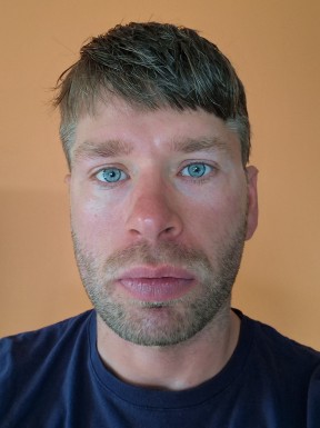 English men looking for love